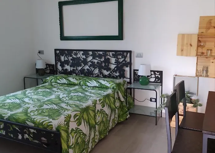 Francesca House * Erba